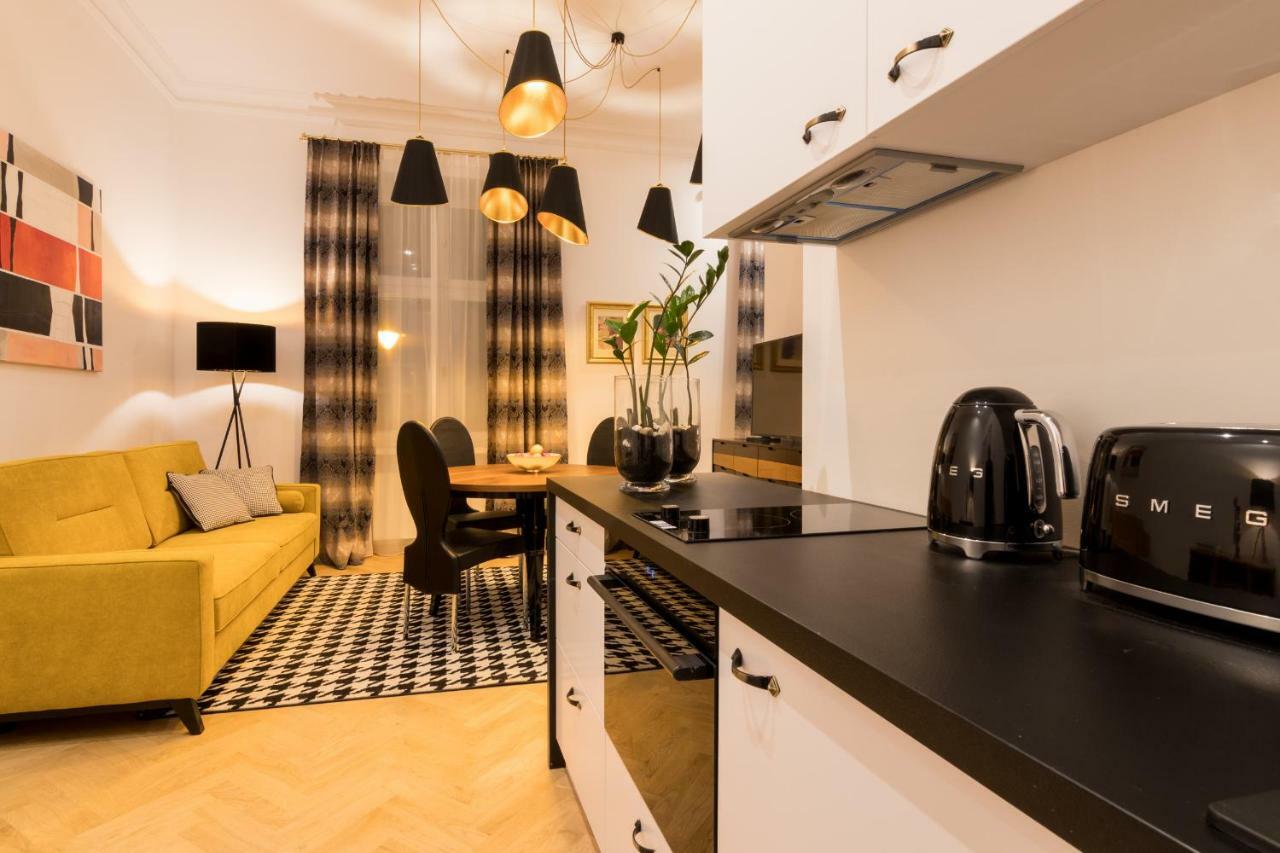 Apartments Zwierzyniecka A4You クラクフ エクステリア 写真