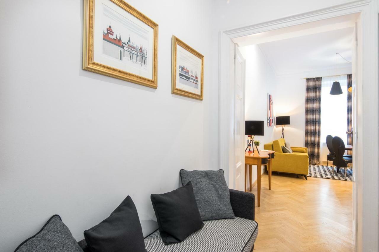 Apartments Zwierzyniecka A4You クラクフ エクステリア 写真