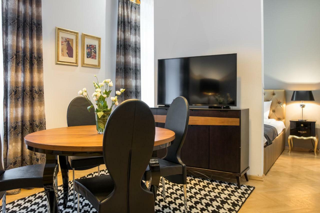Apartments Zwierzyniecka A4You クラクフ エクステリア 写真