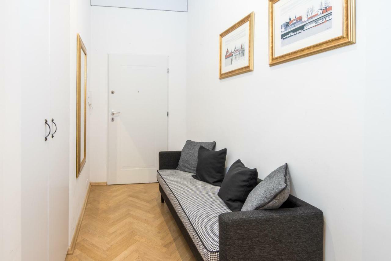 Apartments Zwierzyniecka A4You クラクフ エクステリア 写真