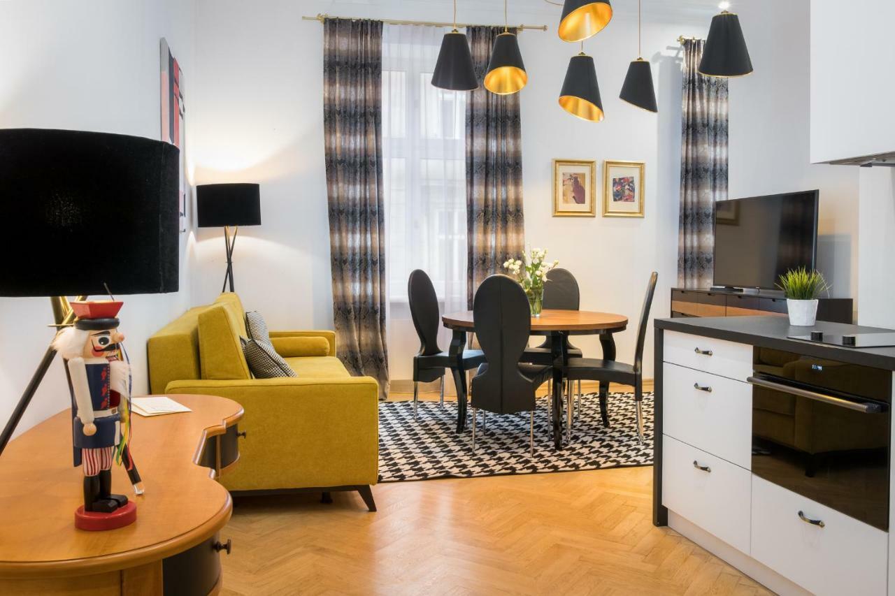 Apartments Zwierzyniecka A4You クラクフ エクステリア 写真